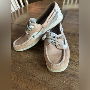 Women’s size 9 Sperry boat shoes